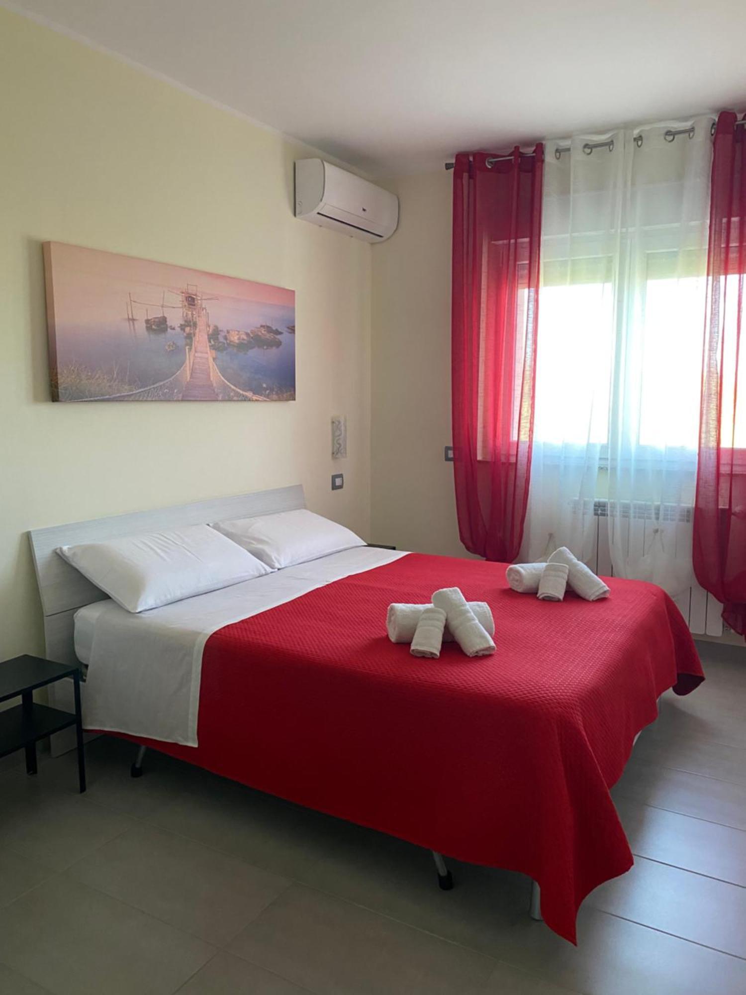 Colline Del Sole Bed & Breakfast San Salvo Bagian luar foto