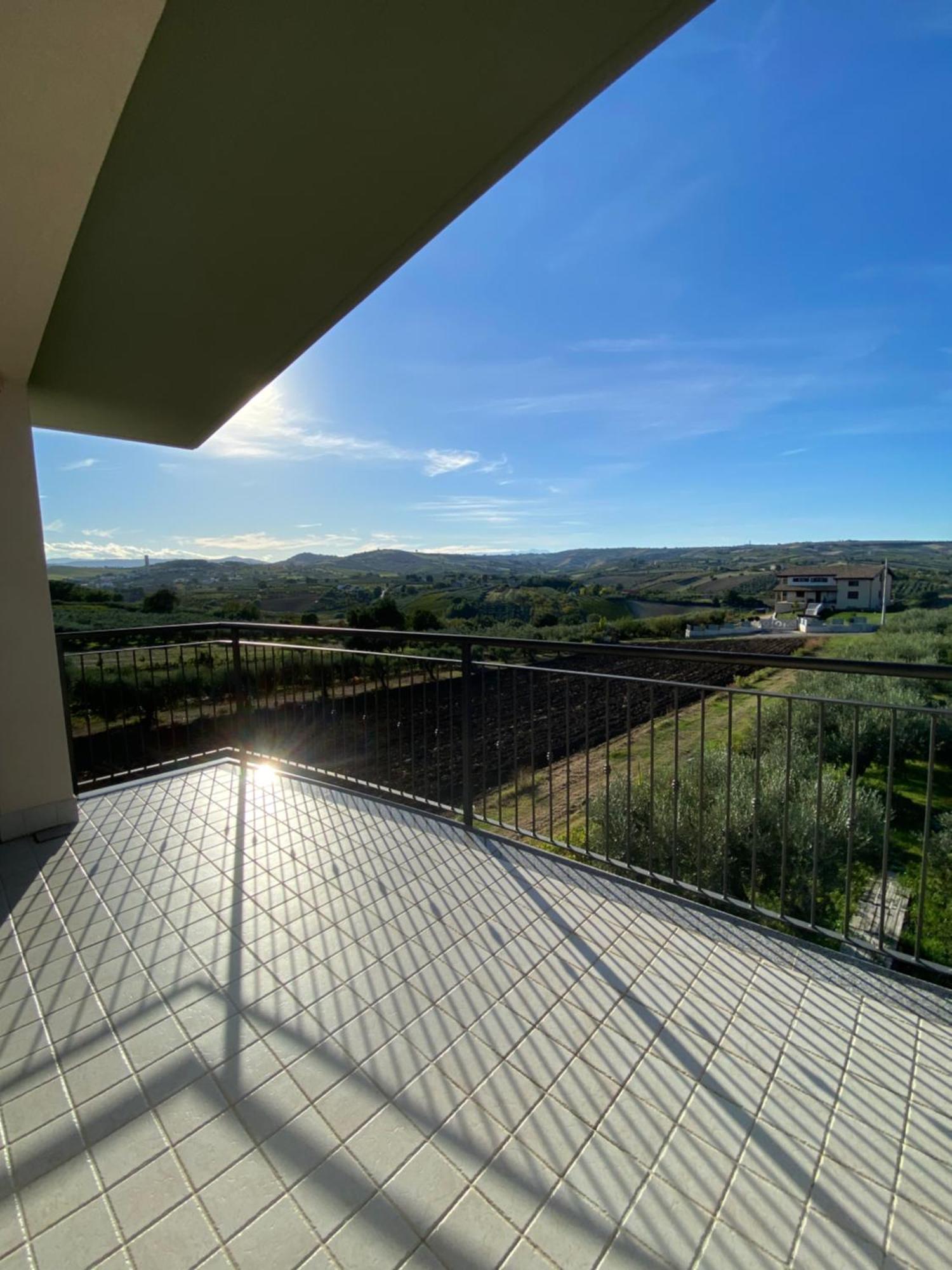 Colline Del Sole Bed & Breakfast San Salvo Bagian luar foto